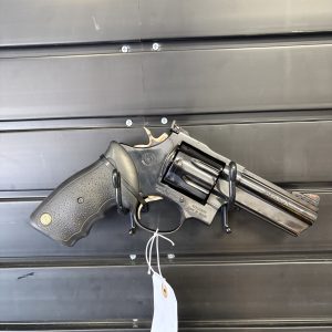 Taurus 608 357 mag 8 SHOT *USED*